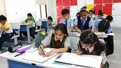 Video:  स्टूडेंट्स ने कैनवास पर बनाई खूबसूरत पेंटिंग