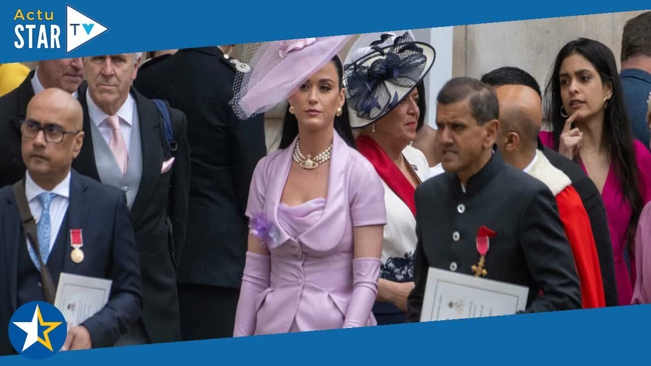 "Ne vous inquiétez pas" : Katy Perry réagit à ces images qui ont fait le buzz lors du couronnement d