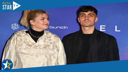 "Une ado de 17 ans avec les yeux en coeur" : Louane très émue en évoquant son histoire avec Florian