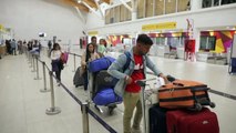 Parte hacia Venezuela avión con migrantes varados en frontera Chile-Perú