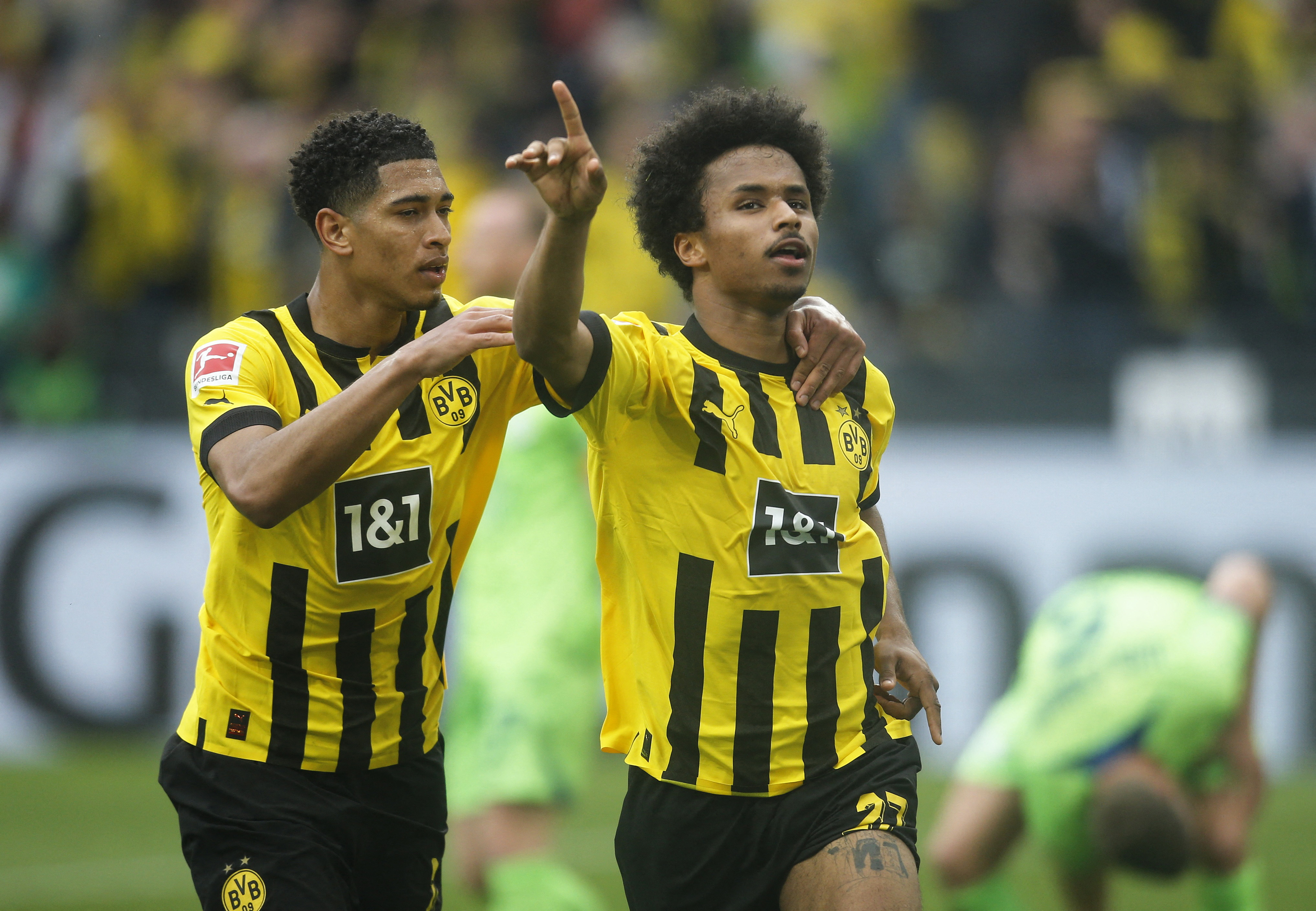 Bundesliga : 6-0, le Borussia Dortmund étrille Wolfsbourg et revient à portée du Bayern !