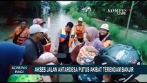 Banjir Setinggi 1 Meter Lumpuhkan Akses Jalan Antar Desa di Karawang!