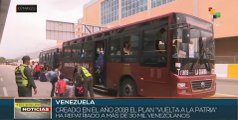 Más de 100 venezolanos son repatriados desde frontera chileno-peruana