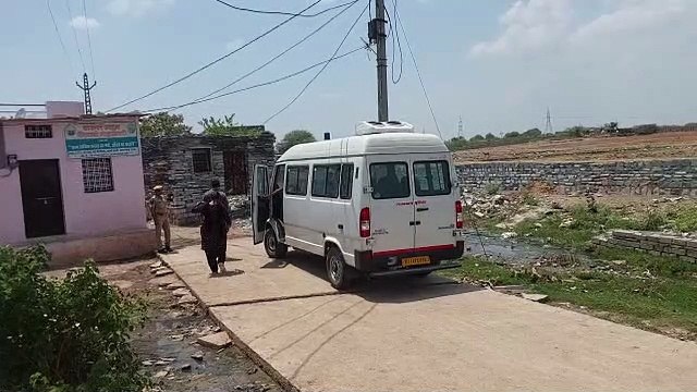 Rape accused absconding from police custody, four policemen suspended