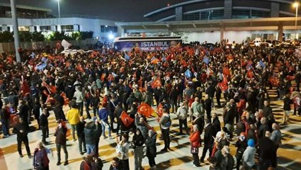 Download Video: Kaftancıoğlu'nun çağrısının ardından Sabiha Gökçen Havalimanı miting alanına döndü! Kalabalık hep bir ağızdan aynı sloganı attı