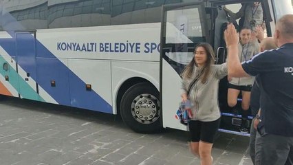 Konyaaltı Belediyesi SK Kadın Hentbol Takımı Avrupa Kupası'nı kazandı