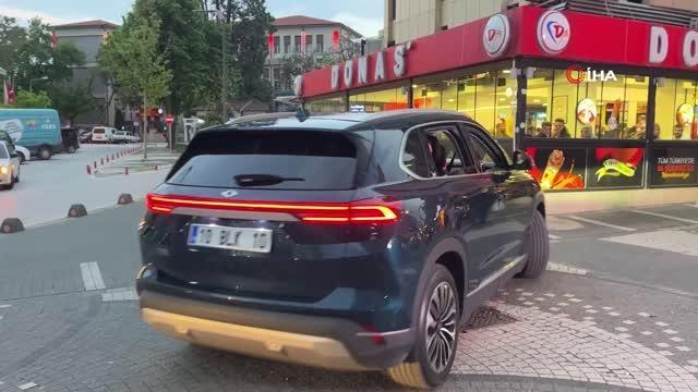Balıkesir'de TOGG'a vatandaşlardan yoğun ilgi