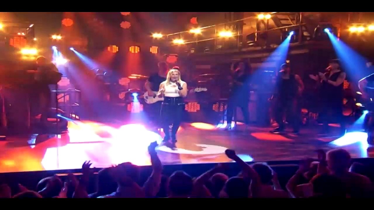 HELENE FISCHER — Mit Dem Wind | Helene Fischer: Das Konzert Aus Dem Kesselhaus | (2017)