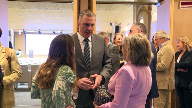 Ortega Smith dice que lo importante no es cambiar siglas sino políticas