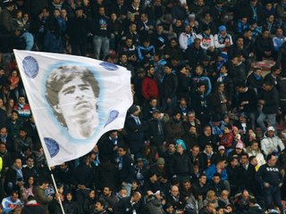 احتفالات نابولي بلقب الدوري الإيطالي.. لم يغب عنها مارادونا