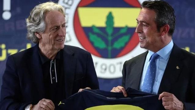 Giresun'daki şok sonuç sonrası Ali Koç'un çağırdığı Jorge Jesus kulüp binasında! Masada tek bir konu var
