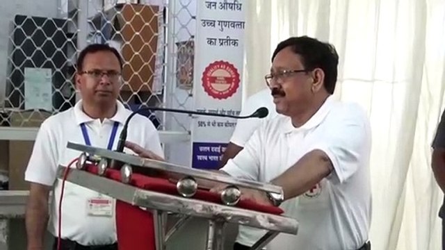 मोटर साईकिल रैली को जिला पंचायत अध्यक्ष चौहान ने दिखाई हरी झंडी