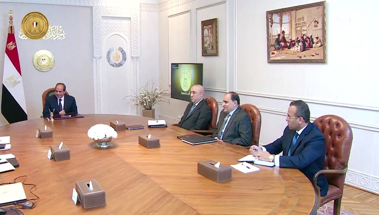 الرئيس السيسي يتابع المشروعات الجارية لتطوير المناطق التاريخية وعملية تطوير منظومة التقاضي