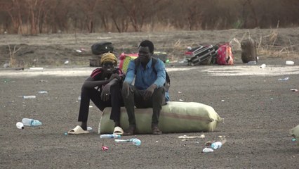 موت بالبطيء.. مأساة الفارين من حرب السودان في مطار فلوج
