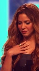 Shakira dedicó su premio 'Mujer Del Año' a su Madre Nidia Ripoll.