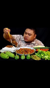 Mukbang 1 Kg Spicy stir-fried Green Scallops, Raw Vegetables, Rice