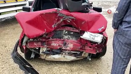 Sinop’ta otomobil traktörle çarpıştı: 2 yaralı