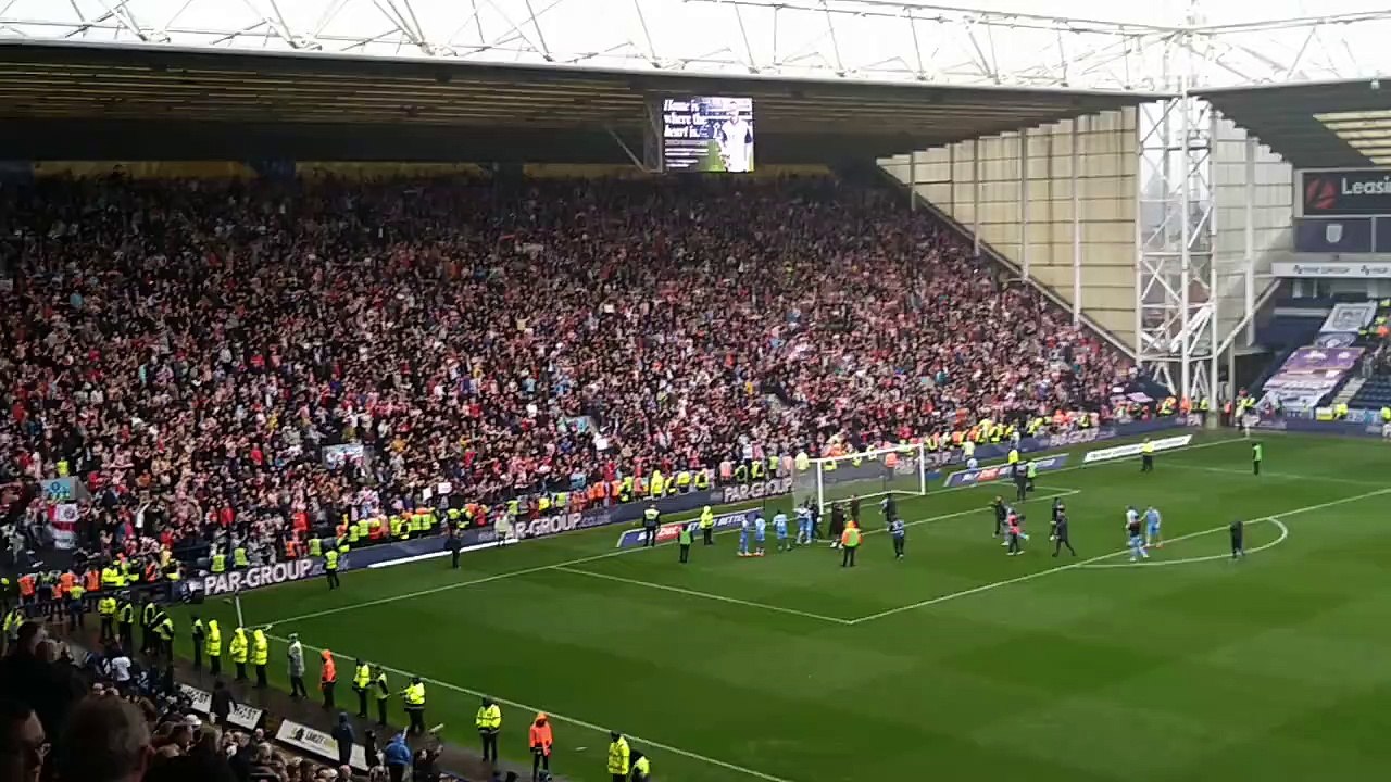 Sunderland fans celebrate at Preston North End after dramatic win sees SAFC into play-offs.