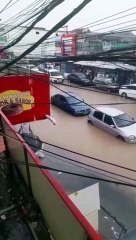 Chuvas deixam o bairro de São Cristóvão completamente alagado