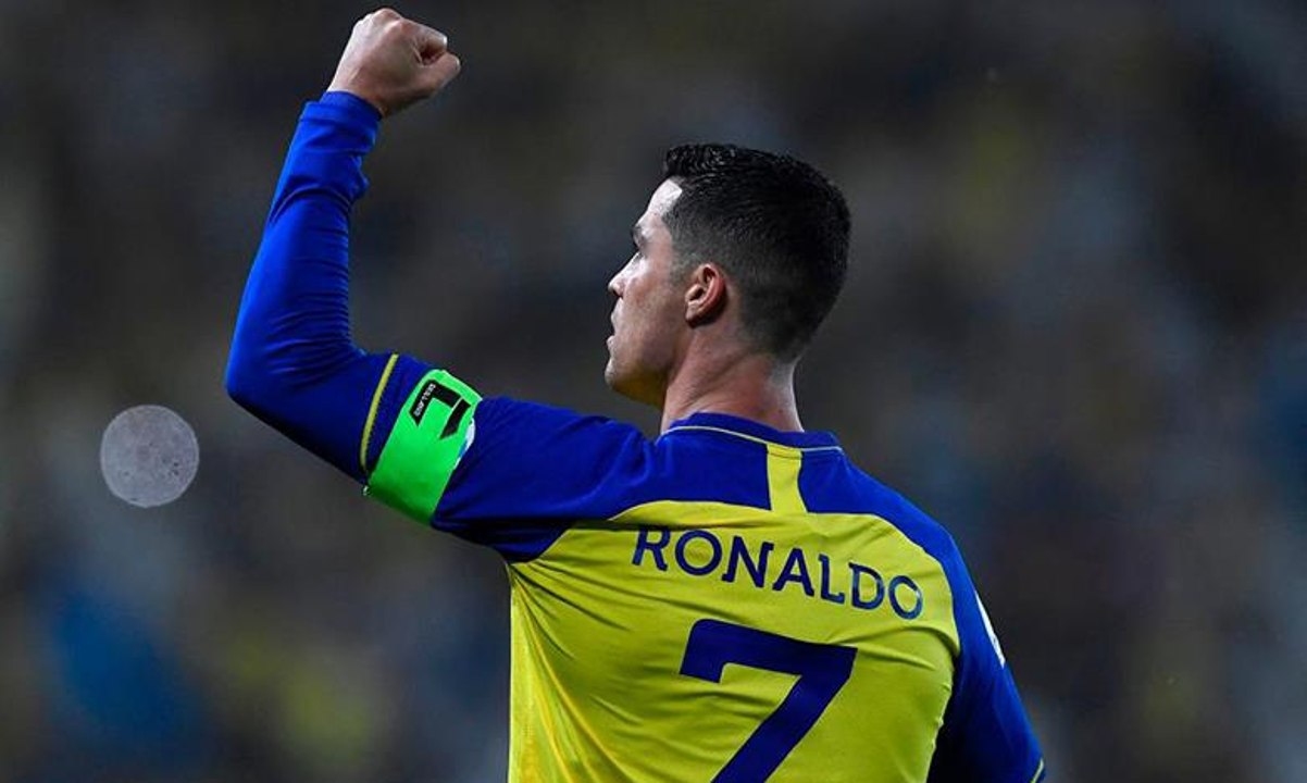 رونالدو يرد على أنباء رحيله عن النصر السعودي