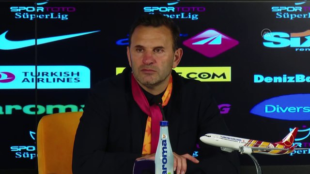 İSTANBUL - Galatasaray - Medipol Başakşehir maçının ardından - Okan Buruk (2)