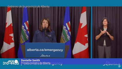 Oeste de Canadá pide ayuda federal para combatir incendios forestales