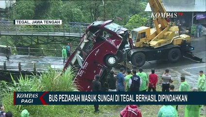 Proses Evakuasi Badan Bus Pariwisata yang Jatuh ke Jurang Guci Tegal Makan Waktu Selama 3 Jam!