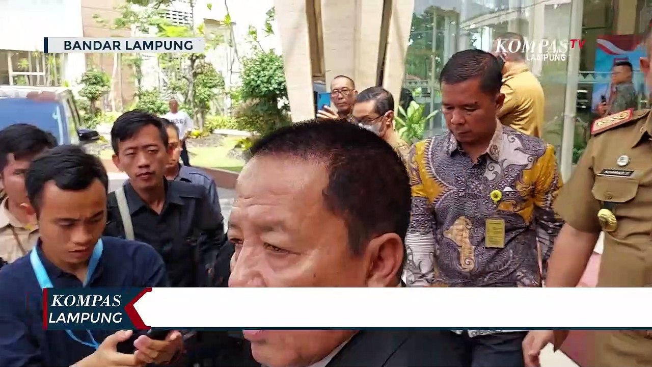 Gubernur Lampung Minta Perbaikan Jalan Tak Diviralkan