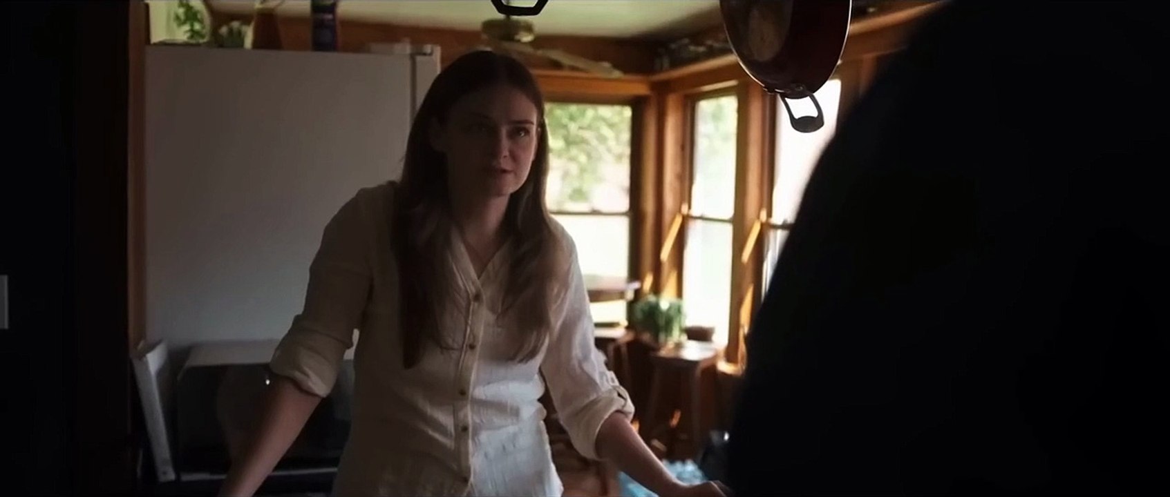 First Contact Trailer OV