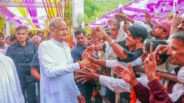 सीएम अशोक गहलोत और सचिन पायलट में खींचतान, पायलट ने दिया बड़ा बयान