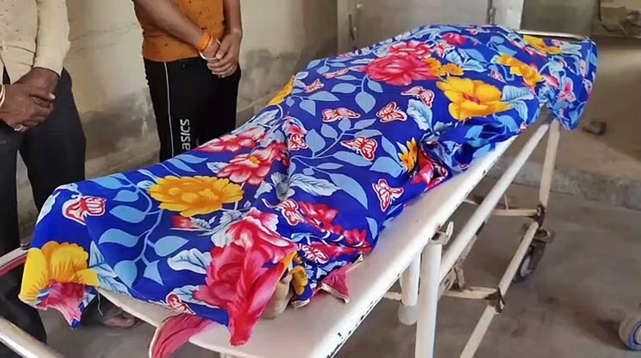 Husband and his friends drinking alcohol at home fed poison, married woman died