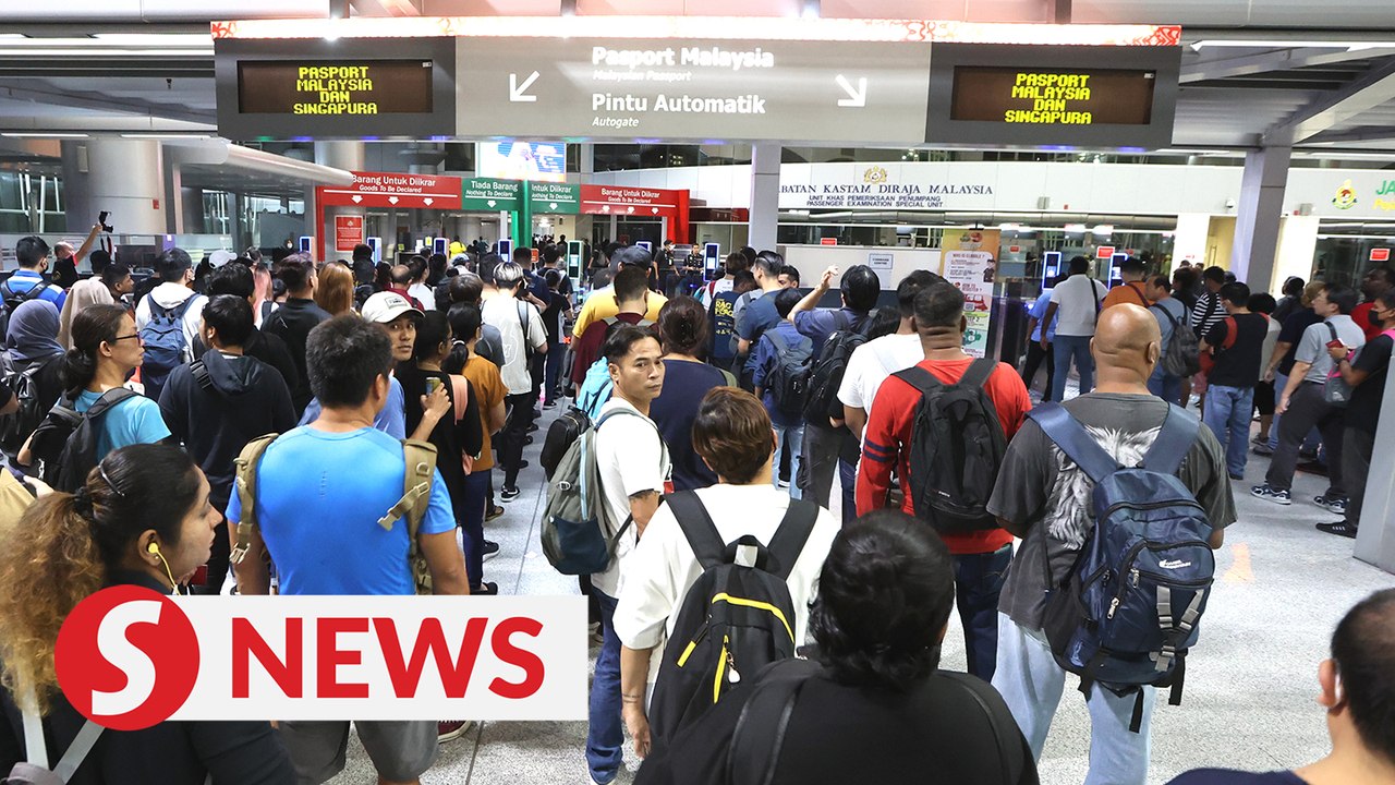 Johor MB: Let's fix bus passenger and pedestrian flow at checkpoints too