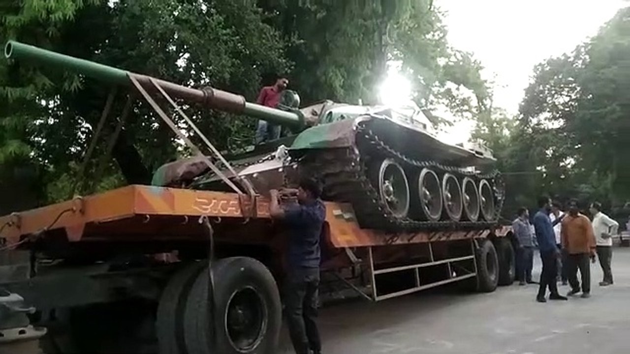 Meerut News: टी-55 टैंक बनेगा यूपी के इस कालेज की शान, CDS से लेकर सैन्य अधिकारी तक कर चुके Phd