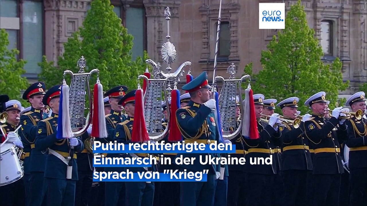 Putin spricht von 'echtem Krieg' in der Ukraine bei Parade mit 8.000 Soldaten