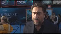 Javier Bardem con gli sceneggiatori: sono la base di ogni narrazione