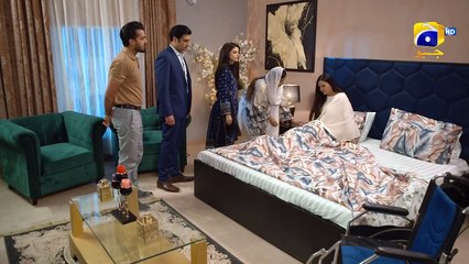 Dikhawe Ki Hamdardi Apne Paas Rakho Chalak Aurat        
