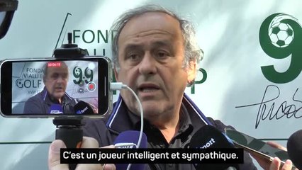 Bleus - Platini : "Giroud fait une carrière extraordinaire"