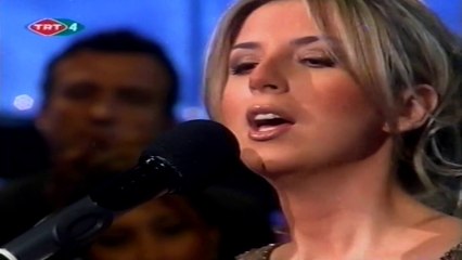 Ayşe Ekiz / Ben seni unutmak için sevmedim