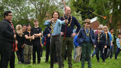 윌리엄 왕세자 가족, 스카우트 행사 참가...마시멜로우도 구워먹고 / YTN