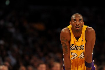 This Date in NBA History: Kobe Bryant self alley-oop vs. UTA in 2008