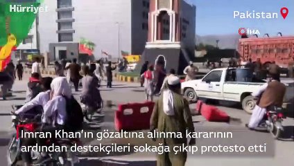 Imran Khan’ın tutuklanması sonrası destekçileri sokağa çıkıp protesto etti