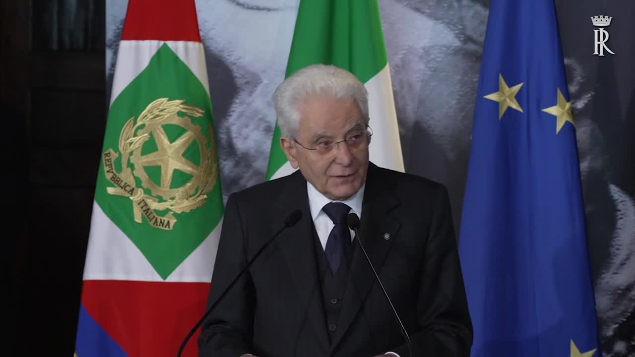 Terrorismo, Mattarella: "Ci fu anche complicita' di uomini dello Stato"