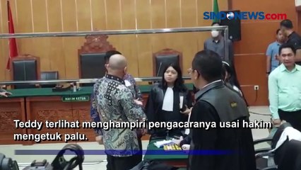 Download Video: Divonis Penjara Seumur Hidup, Teddy Minahasa Kepalkan Tangan Ajukan Banding