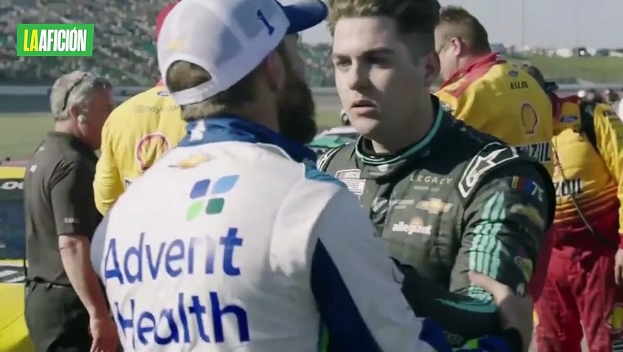 Pilotos de NASCAR se golpearon tras finalizar el Kansas Speedway