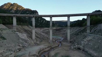 Imágenes a vista de dron de tres embalses en Cataluña