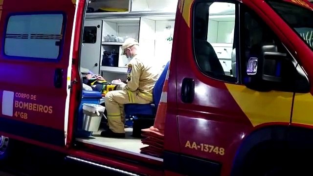 Acidente deixa agente da Guarda Municipal ferido na Rua Leonardo da Vinci