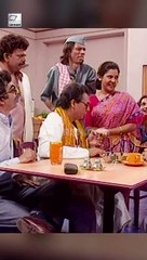 Astrologer Gives Marriage Prediction