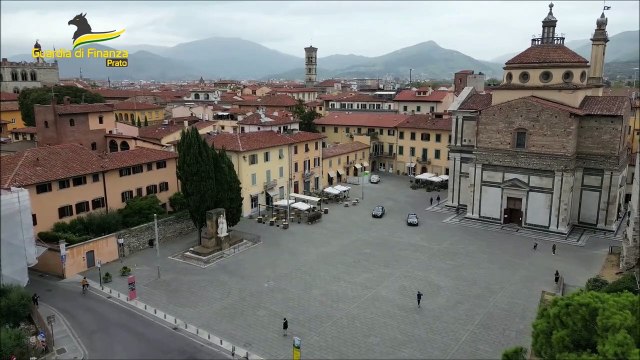 Pronto moda, scoperta frode fiscale da 50 milioni di euro nel distretto di Prato