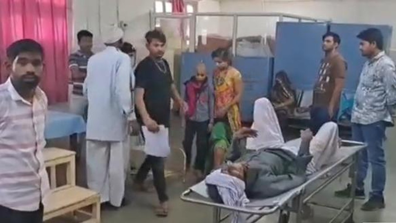 शिवपुरी: सवारियों से भरा टेंपो ट्रैक्स पिकअप से टकराया,मची चीख पुकार