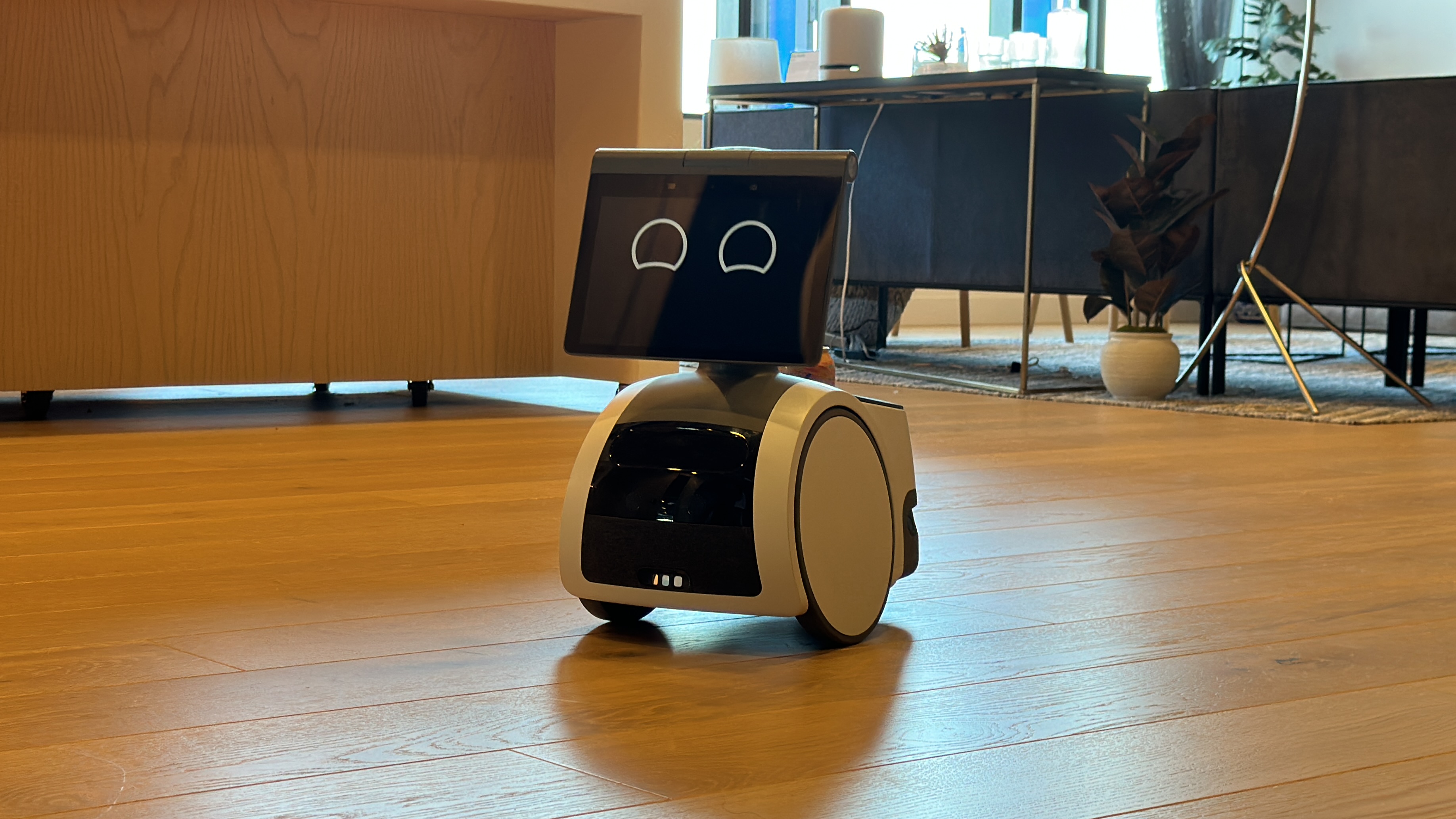 He probado Astro el robot dom stico que Amazon prev que metas en